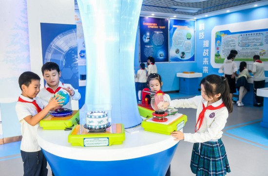 重慶高新區(qū)科學(xué)課堂。