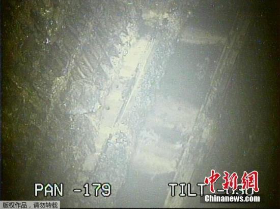 據(jù)悉,每小時530希沃特的輻射量足以在數(shù)十秒內(nèi)致人死亡,同時也能在兩小時內(nèi)使深入反應(yīng)爐拍攝圖像的機器人停止運作,這再次凸顯了取出燃料碎片的難度有多大。