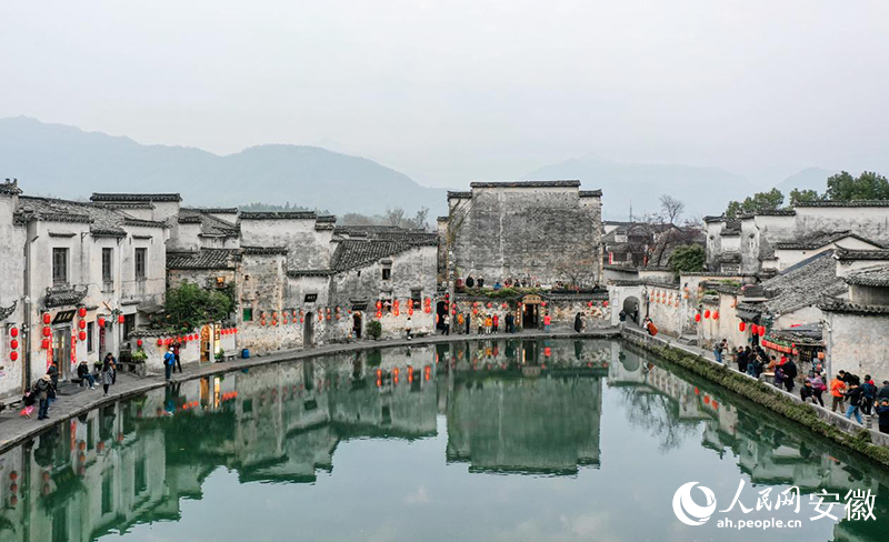 宏村一隅。人民網(wǎng)記者 張俊攝